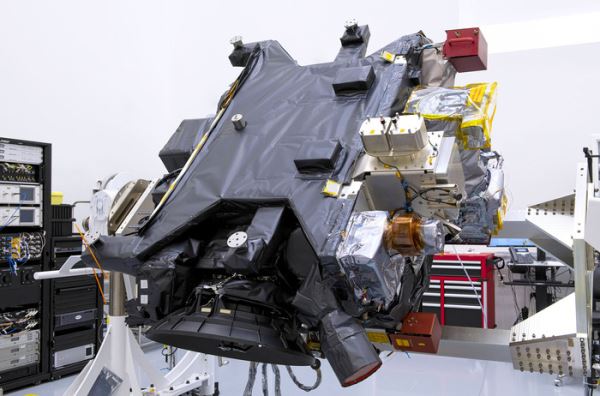 В США на одной ракете в космос отправлено сразу три исследовательских миссии: IMAP, CGO и SWFO-L1. Их обзор и видео запуска.