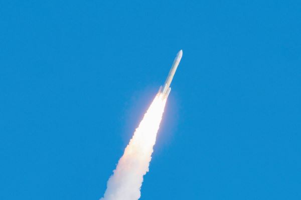 Япония запустила в космос свой новый грузовой космический корабль HTV-X. Его детальный обзор и видео запуска.