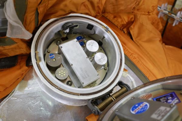 Детальный обзор новой необычной «космической лаборатории» России — «Бион-М» № 2. Её конструкция, орбита, цели, видео запуска.