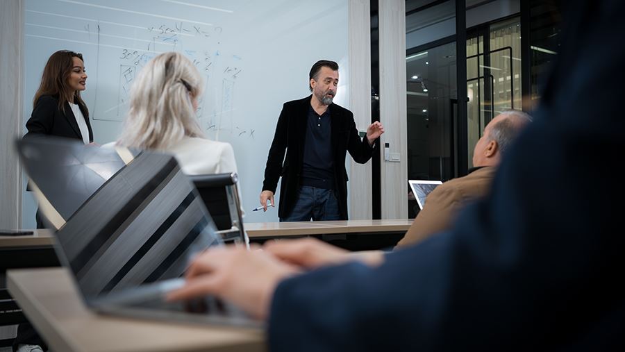 Астролог предупредила о влиянии ретроградного Меркурия на решения в 2026 году