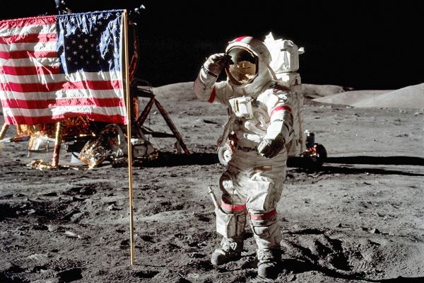 Были ли люди на Луне: доказательства и опровержения