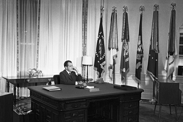 Были ли люди на Луне: доказательства и опровержения