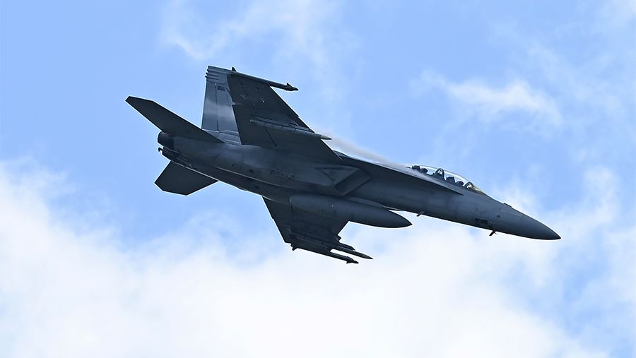 Истребитель и вертолет ВС США потерпели крушение в Южно-Китайском море