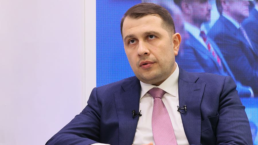 Экс-замминистра и депутата заметили среди гостей подпольной вечеринки